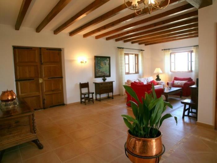 Son March Casa Con Piscina En Petra Petra (Mallorca)